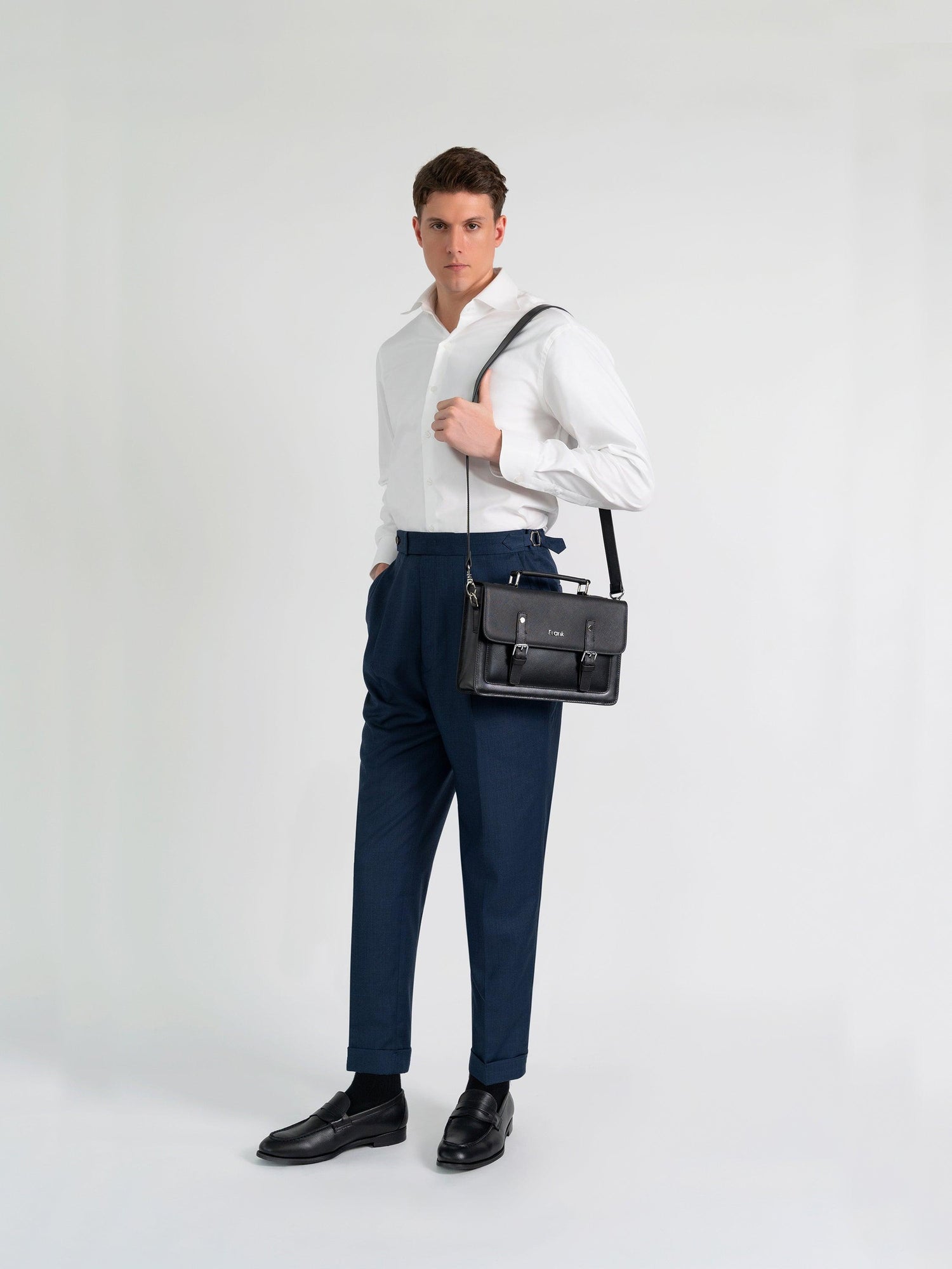 CALVIN MESSENGER BAG